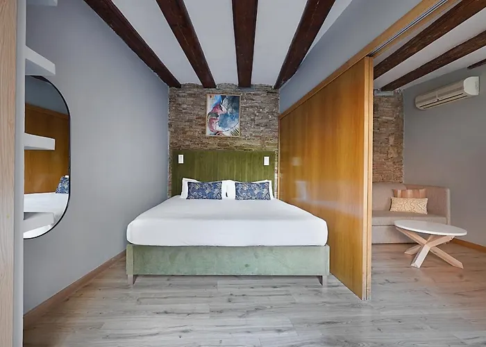 Numa Barcelona Lustre